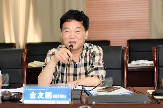 专业群验收/F8F0E316-B02B-47A3-BECB-1E25C092E462-6056-0000050D3E9F4061.JPG