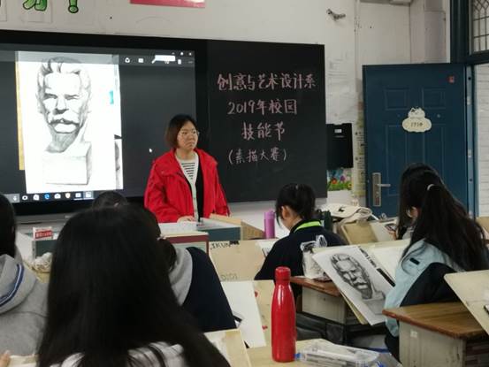 说明: 711A73032381F70157468636BC460706